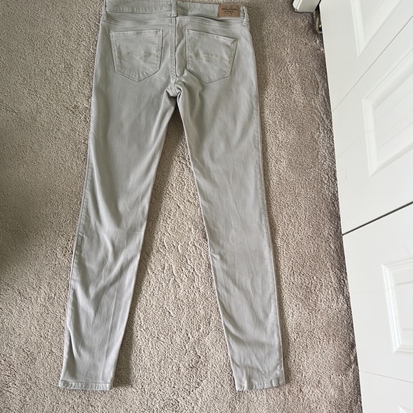 Abercrombie Beige Skinny Jeans - Picture 2 of 4
